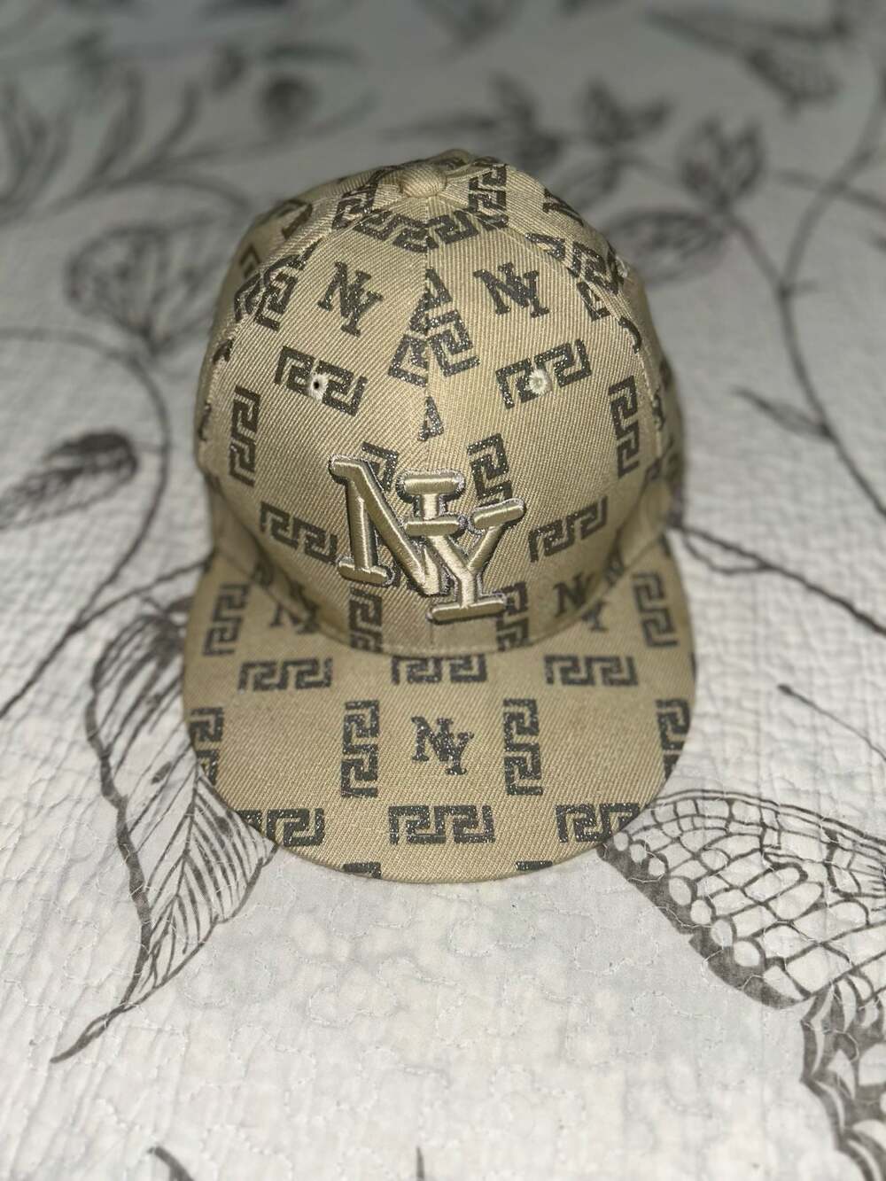 Original S.W.A.T. Tan All-Over Print NY Logo Fitted Baseball Cap Size 7 1/4